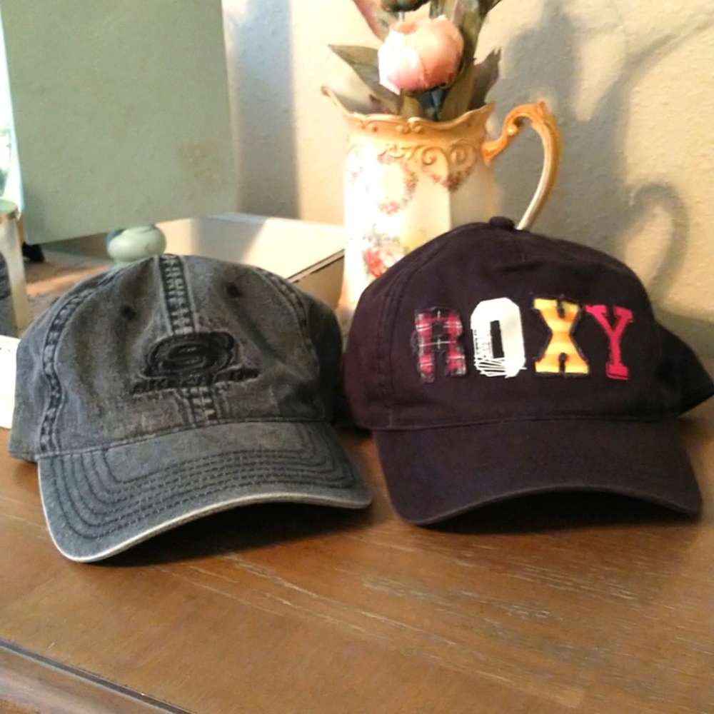 EUC Cap bundle, one Skechers, charcoal gray & one ROXY black multi, very clean.